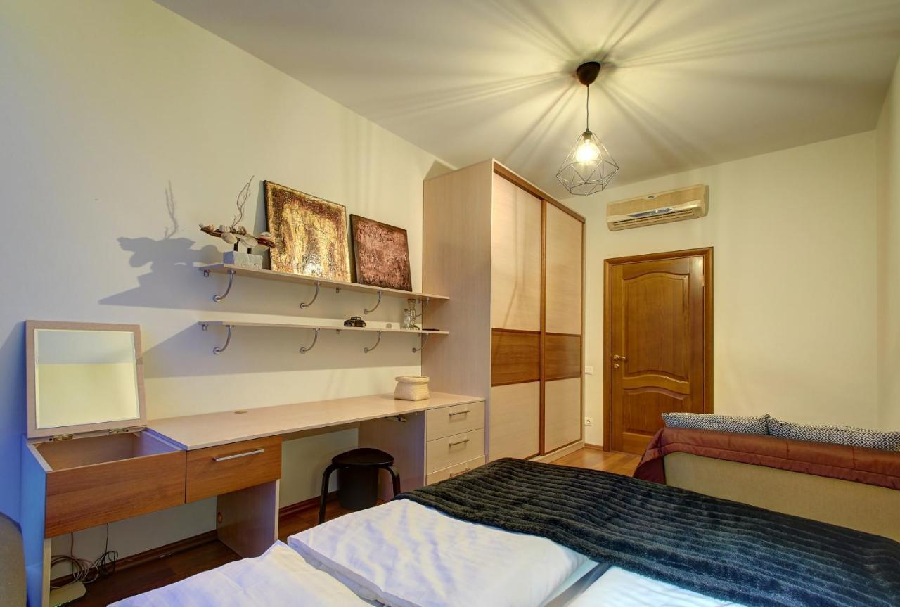 Helios 19 Luxury Vilnius Apartment Exterior foto